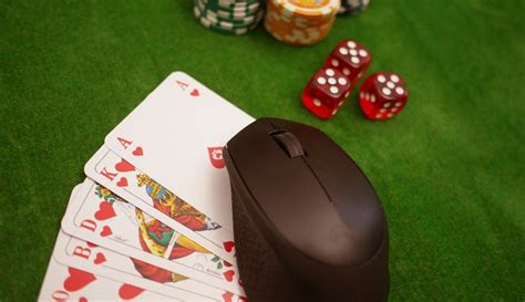 Como Jogar Poker Valendo Dinheiro Online