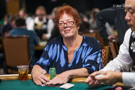 Linda Jura De Poker