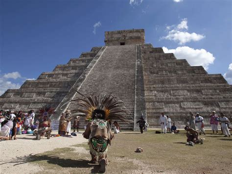 Piramide Azteca Maquina De Fenda